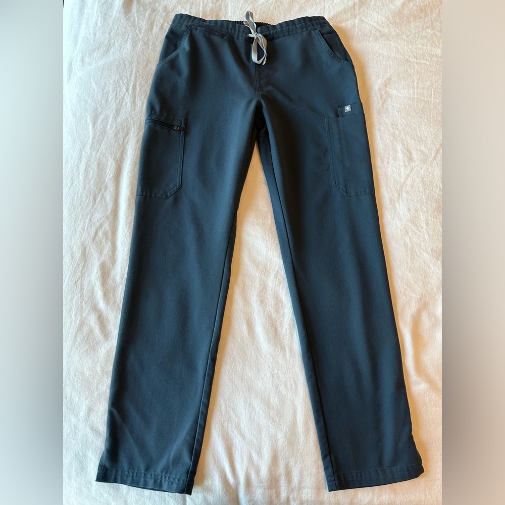 Used Figs Dark Harbor Yola Skinny Scrub Pants (Size Small-Regular Length)